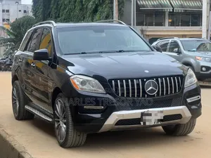 Mercedes-Benz M Class ML350 4MATIC 4dr SUV AWD (3.5L 6cyl 7A) 2015 Noir