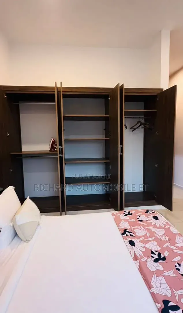 Meublé 3chbre Maison dans 2 Maisons Basse, Jacqueville à Vendre
