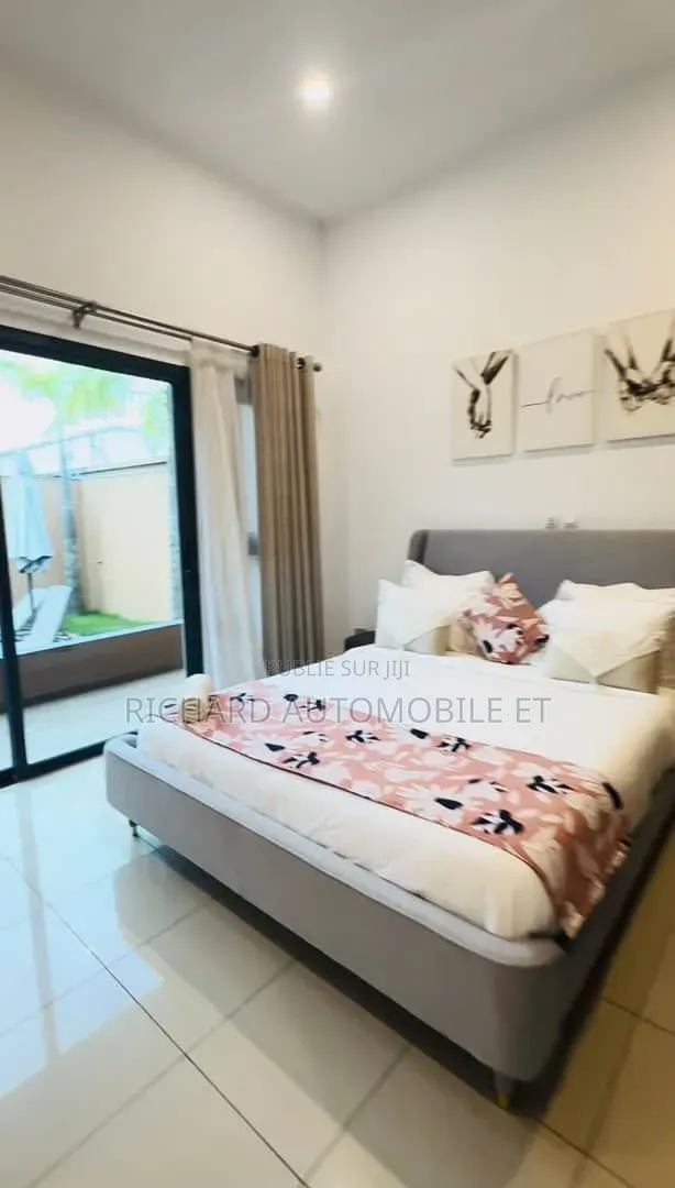 Meublé 3chbre Maison dans 2 Maisons Basse, Jacqueville à Vendre