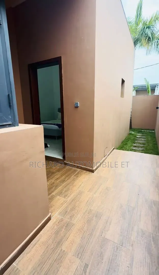 Meublé 3chbre Maison dans 2 Maisons Basse, Jacqueville à Vendre
