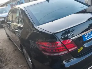 Mercedes-Benz E350 Base 4Matic Sedan AWD (3.5L 6cyl 7A) 2016 Noir