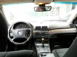 BMW 318i 2003 Gris