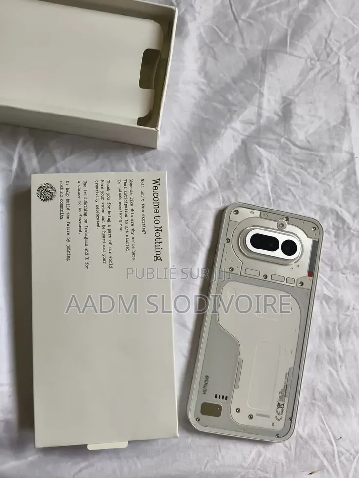 Nouveau Nothing Phone 4a 256 GB Blanc
