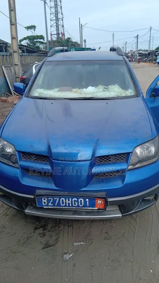 Mitsubishi Outlander 2004 Bleu