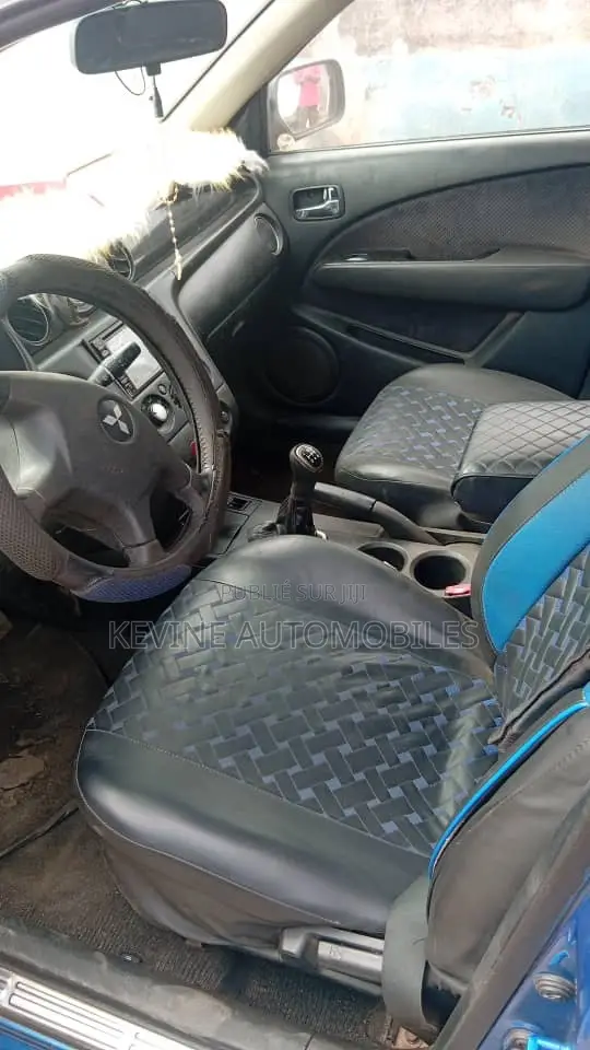 Mitsubishi Outlander 2004 Bleu