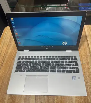 Ordinateur portable HP ProBook 640 G5 8GB Intel Core i5 SSD 256GB