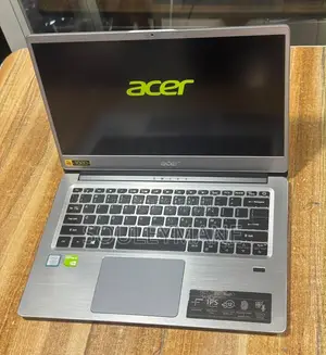 Ordinateur portable Acer Swift 14 8GB Intel Core i7 SSD 256GB