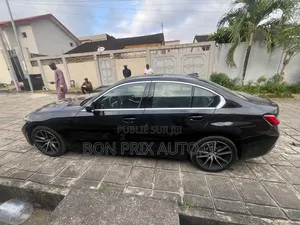 BMW 330i 2021 Noir