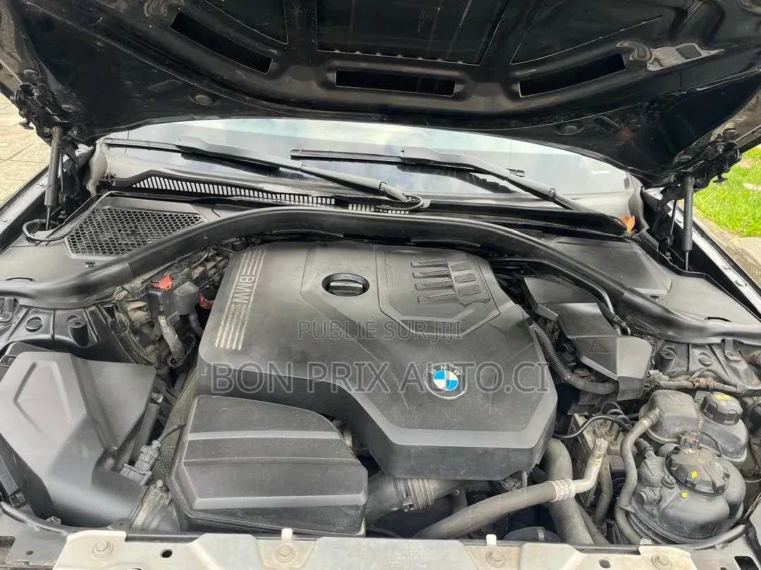 BMW 330i 2021 Noir