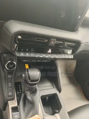Nouveau Toyota Land Cruiser Prado 2026 Noir