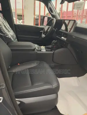 Nouveau Toyota Land Cruiser Prado 2026 Noir