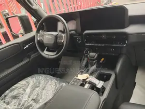 Nouveau Toyota Land Cruiser Prado 2026 Noir