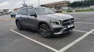 Mercedes-Benz GLB-Class GLB 200 2022 Gris