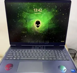 Ordinateur portable Alienware 16 Aurora 32GB Intel Core Ultra 7 SSD 1T