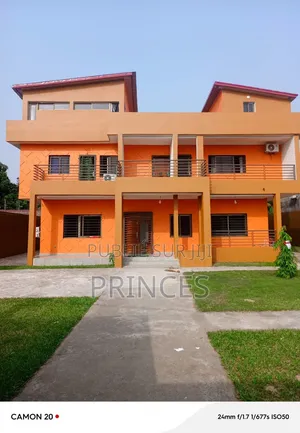 8chbre Duplex dans Cocody à Vendre