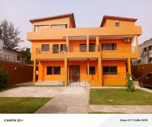 8chbre Duplex dans Cocody à Vendre