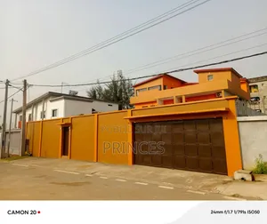 8chbre Duplex dans Cocody à Vendre