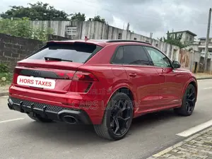 Nouveau Audi RS Q8 performance SUV AWD 2026 Rouge