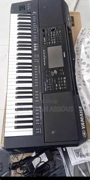 Piano Yamaha PSR Sx 720