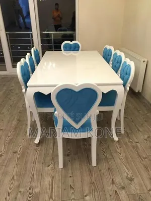 Table À Manger