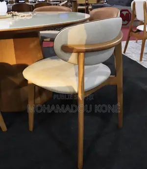 Belle Table À Manger Avec 6 Chaise