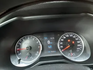 Toyota RAV4 XLE 2022 Gris