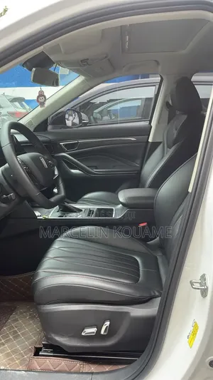 Bestune E03 Comfort 2024 Blanc cassé