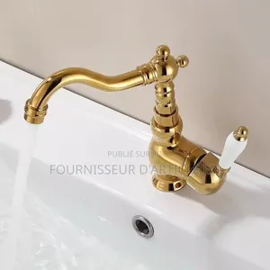 Robinet De Style Antique.