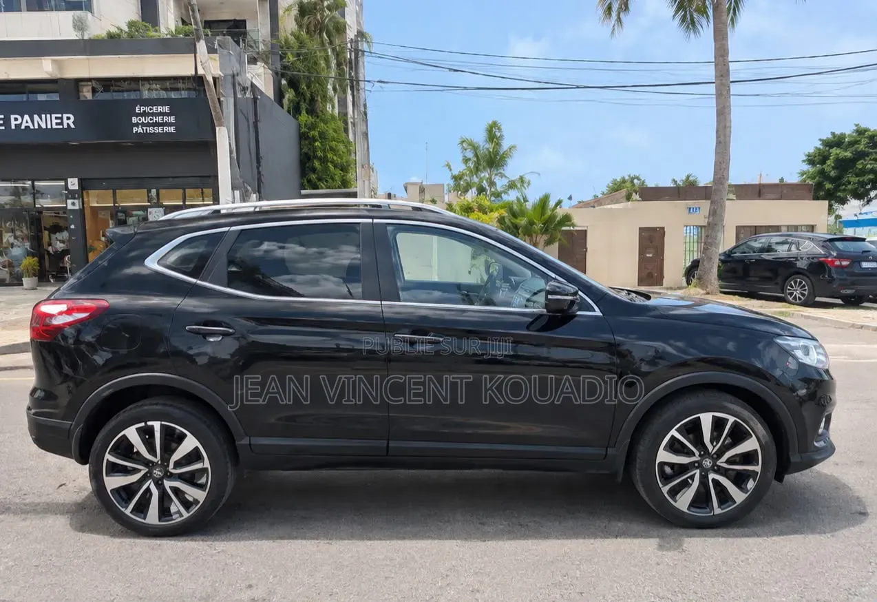 Nissan Qashqai 2018 Noir