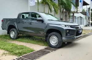 Mitsubishi L200 Double Cab 2.2 4WD 2021 Bourgogne