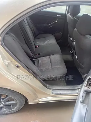 Toyota Avensis 2005 Beige