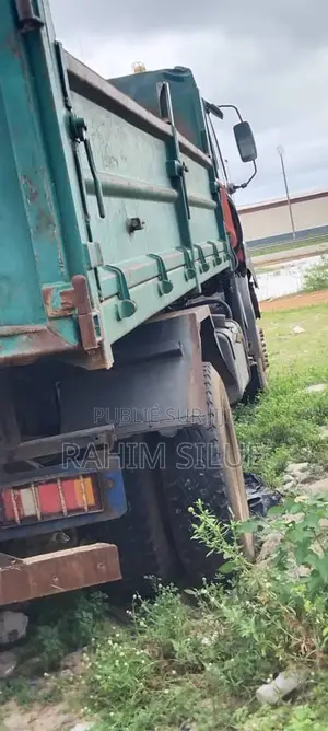 En Vente – Camion Renault Benne