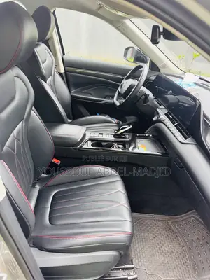 Location Voiture Avec Ou Sans Chauffeur