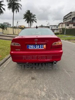 Toyota Avensis 2009 Rouge