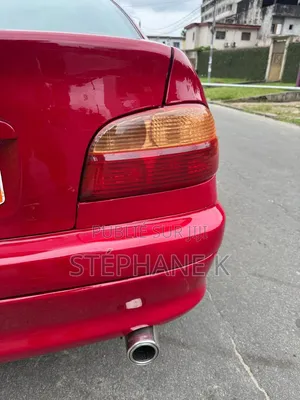 Toyota Avensis 2009 Rouge