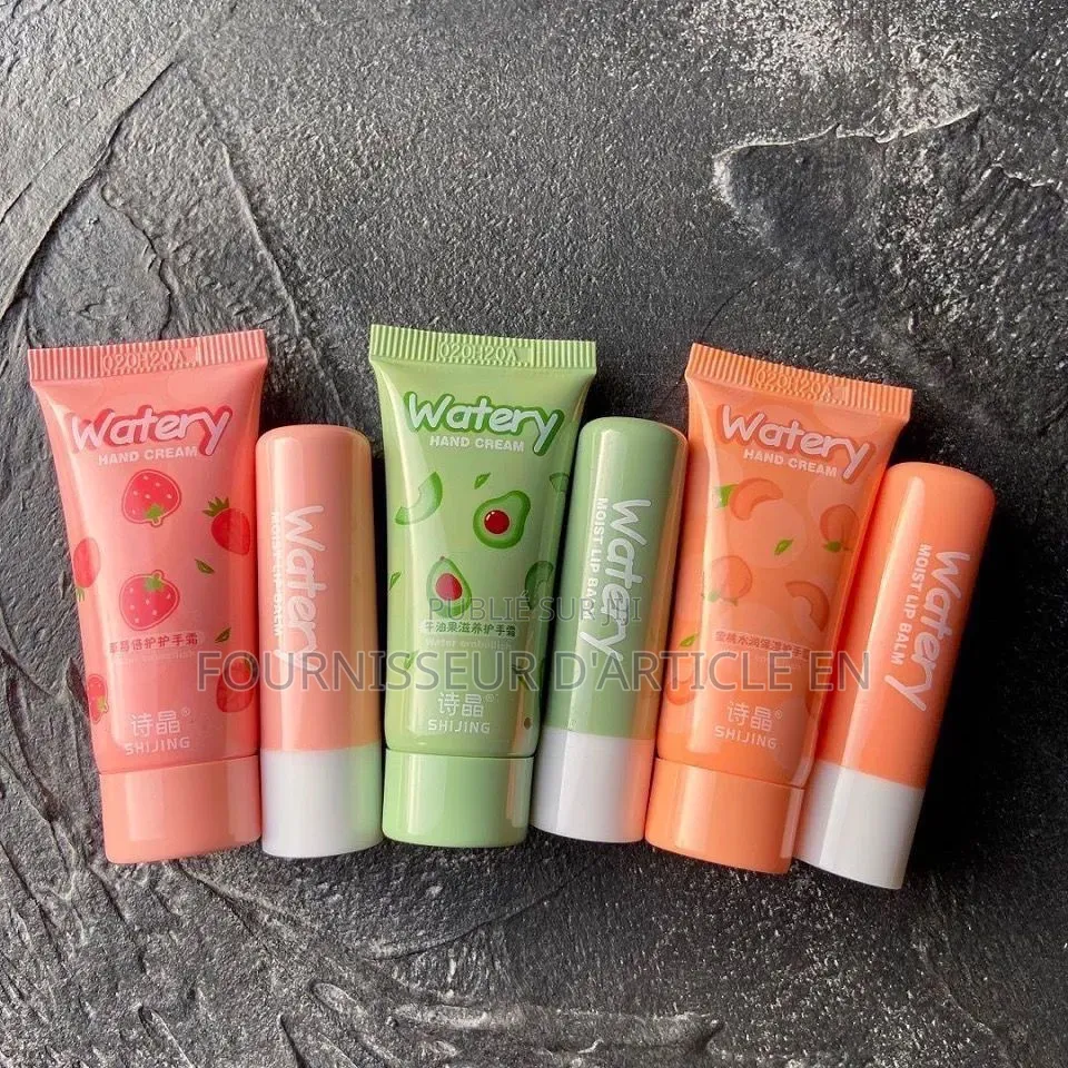 Coffret De 2 Crèmes Pour Les Mains Et Baumes À Lèvres