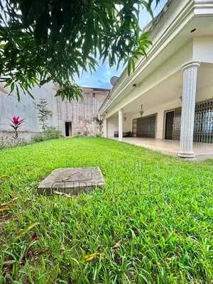 6chbre Duplex dans Achy, Cocody à Louer