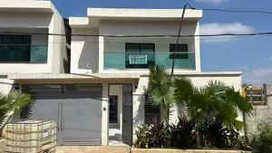 7chbre Duplex dans Sang, Cocody à Louer