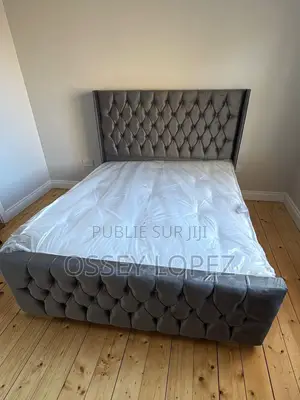 Lit Capitonné Royal - Modèle Chester