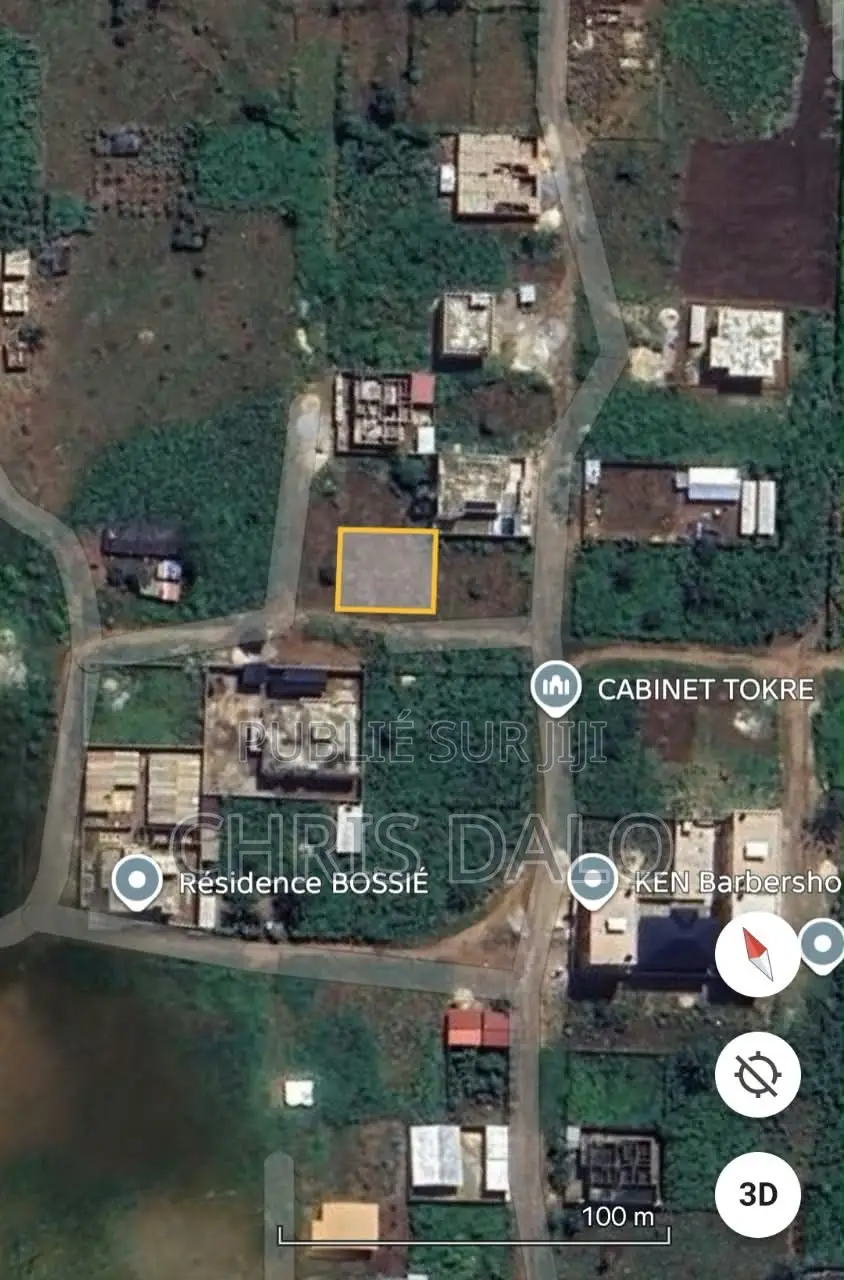 Vente De Terrain À Bingerville. Immeuble