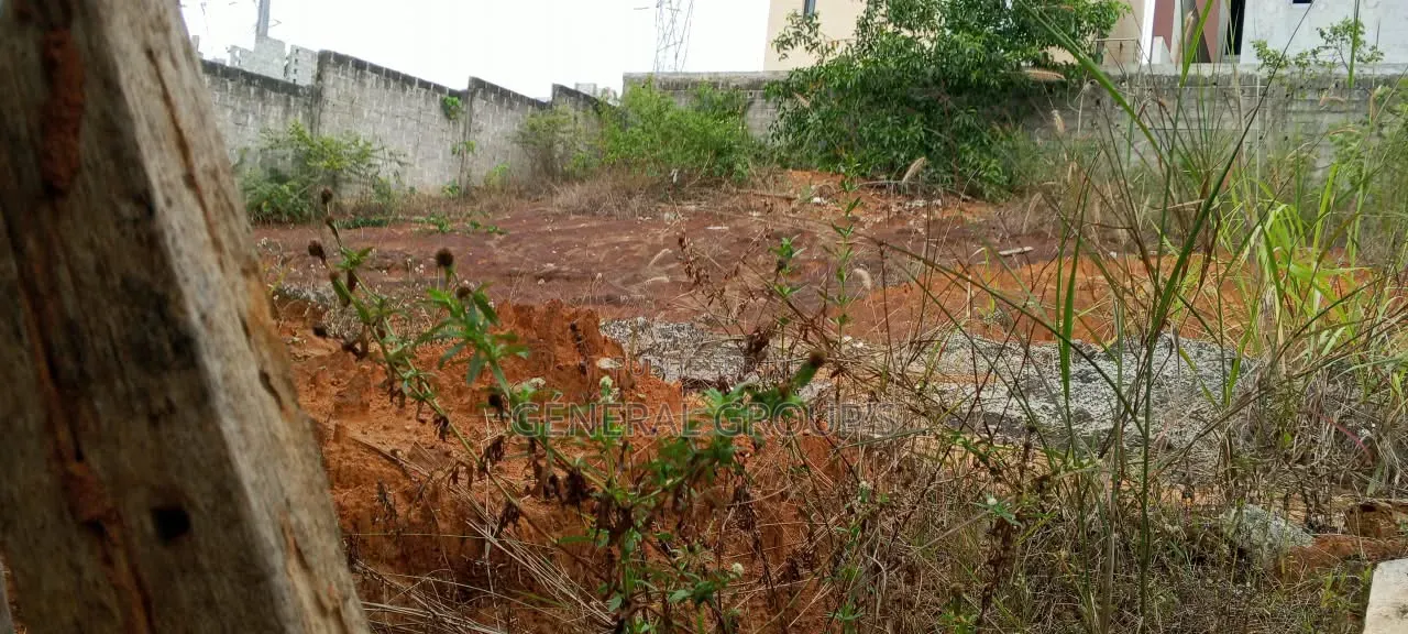 Vente De Terrain a Cocody Angré Nouveau Chu