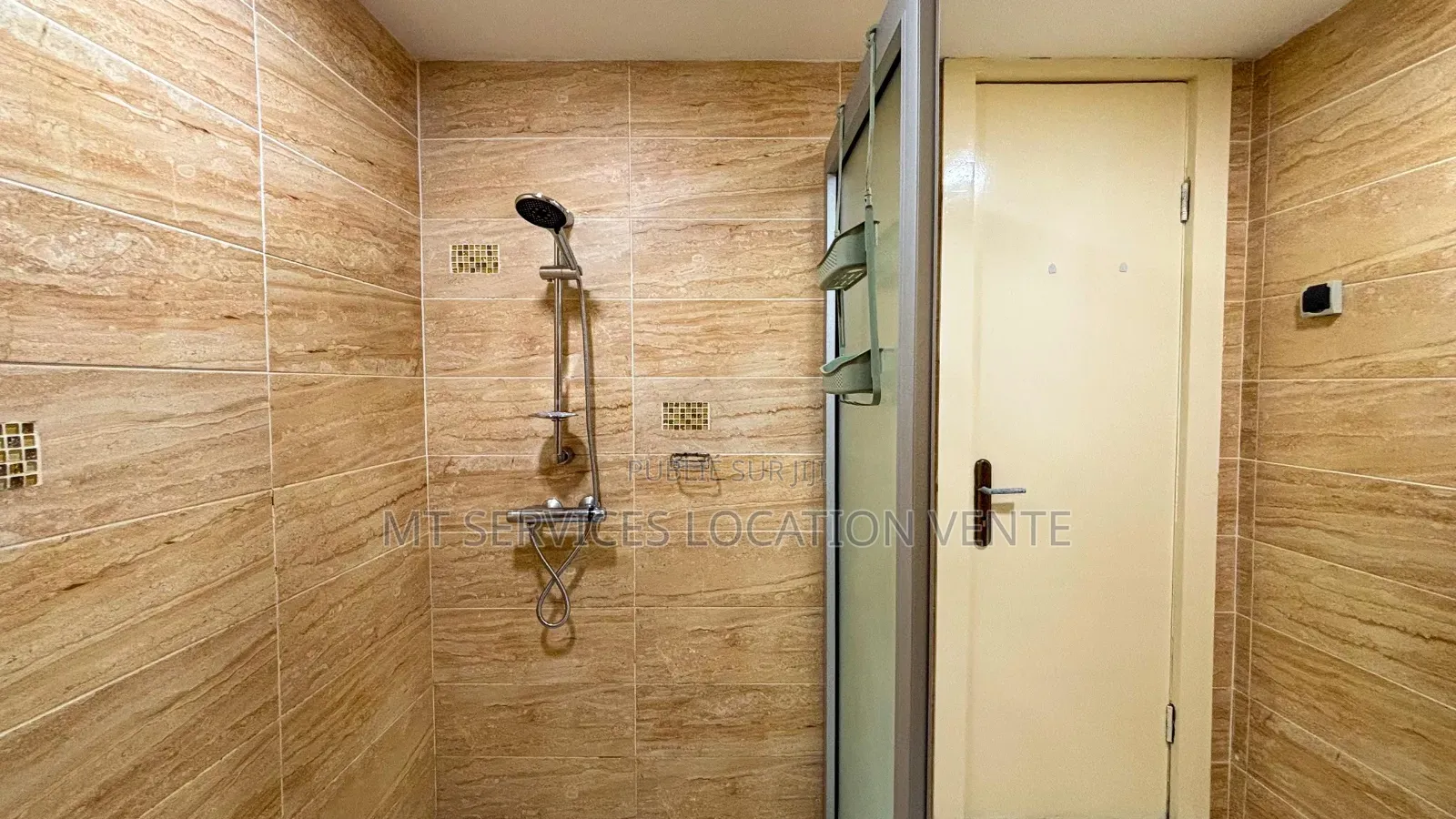 2chbre Appartement dans , Le Plateau à Louer