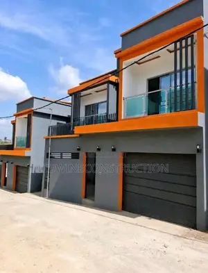 3chbre Duplex dans Cocody à Vendre