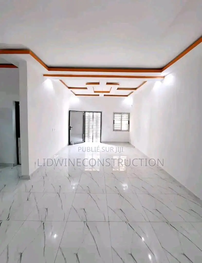 3chbre Duplex dans Cocody à Vendre