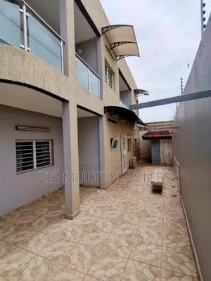 5chbre Duplex dans Zié Multi-Services, Cocody à Vendre