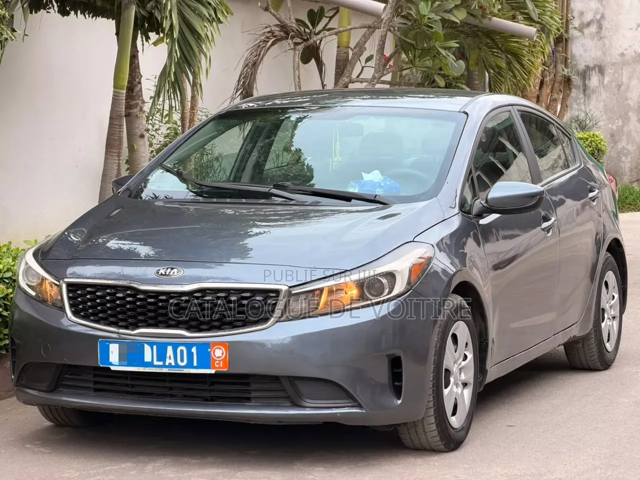 Kia Forte 2018 Gris