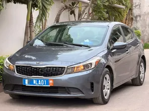 Kia Forte 2018 Gris