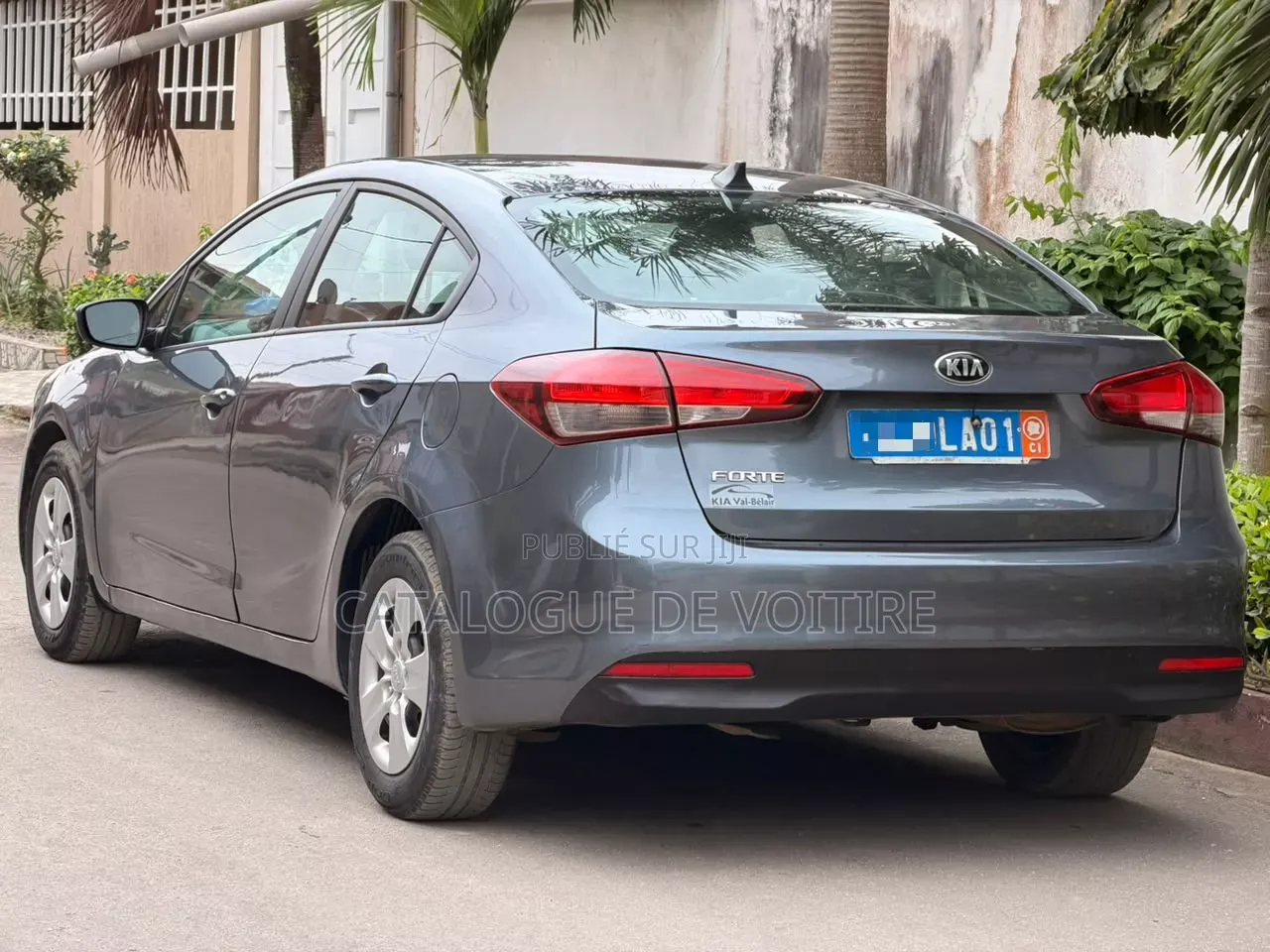 Kia Forte 2018 Gris
