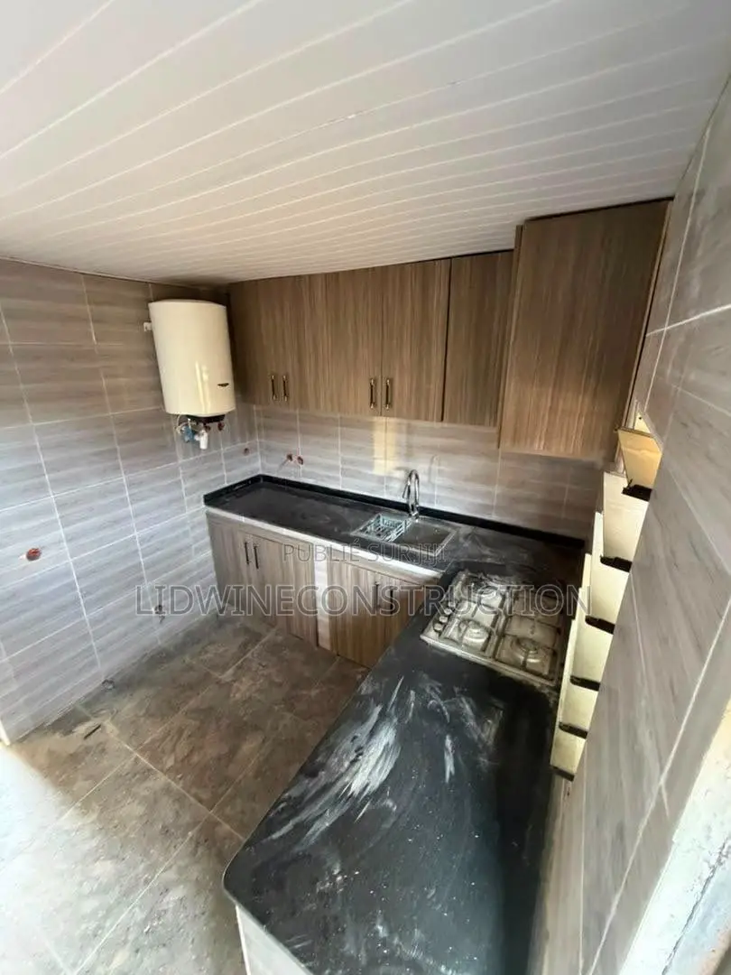 7chbre Duplex dans Bingerville à Vendre