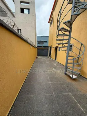7chbre Duplex dans Bingerville à Vendre